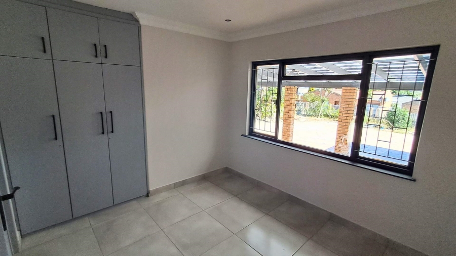 To Let 3 Bedroom Property for Rent in Ruwari Western Cape
